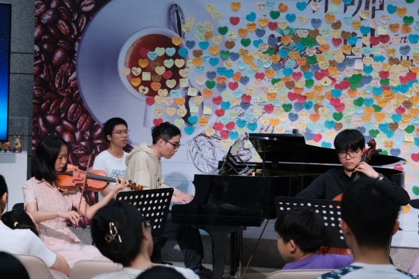 f83a6386893047a28184fafd082c93ac.jpg image0071.jpg