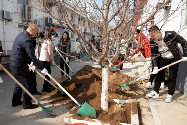 8e1e20ea7a394f70a5faff177bcdb32f.jpg 3.jpg